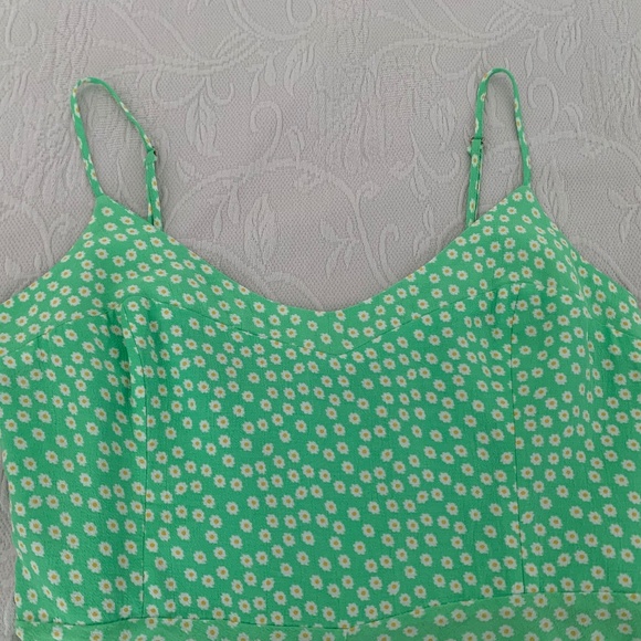 Zara Green Daisy Romper - Picture 5 of 9